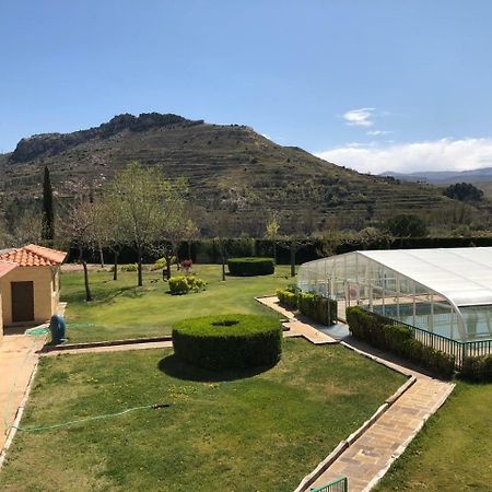 Hotel Villa De Estercuel Экстерьер фото