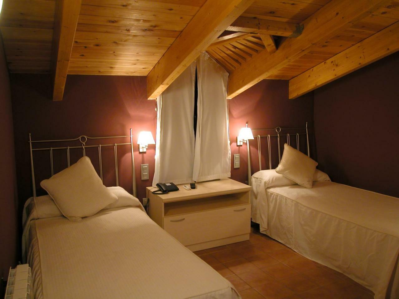 Hotel Villa De Estercuel Экстерьер фото
